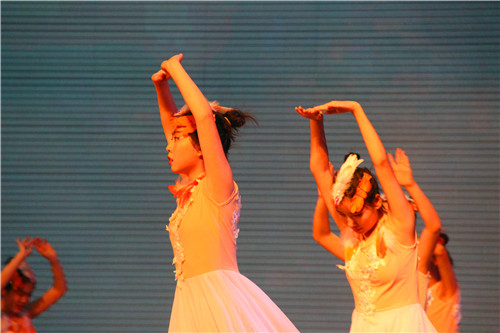 1b4ff88f95c74ae0b8fe96456176ad4c.jpg