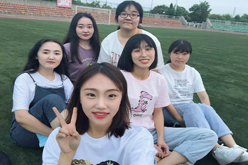 宿舍合影.png