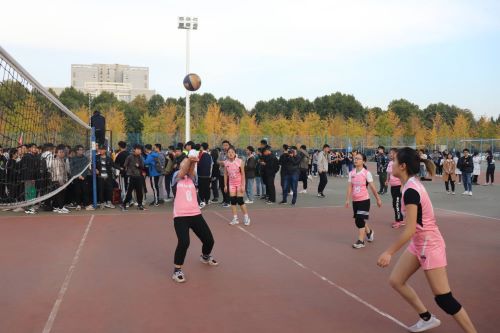 8d4ece74436b4de388483c90b9567346.jpg 精准的接球.jpg